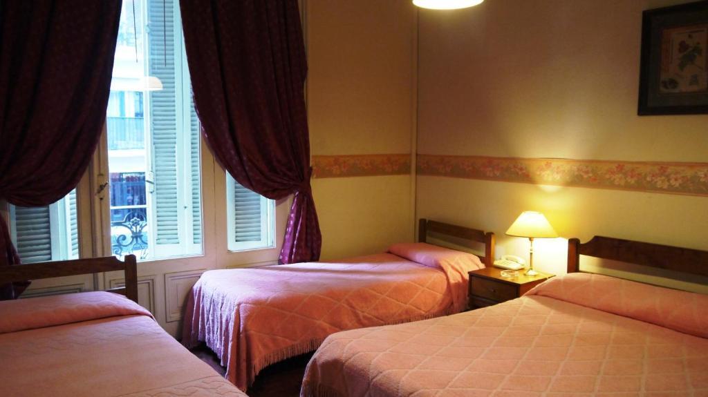 Hotel Gran Sarmiento Buenos Aires Kamer foto